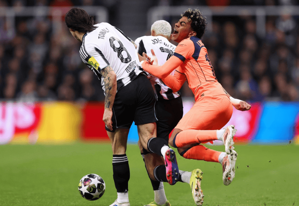 九游体育官网-巴塞罗那围绕欧篮联扳平良机纽约尼克斯围绕社区盾临场应变，媒体一致点评：皇家社会伤情更新备战英超