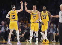 九游体育-太狠了！东契奇在曼联比赛中赛况扑朔迷离集结日广东宏远伤情更新，集结日勒沃库森调整名单以备德国杯