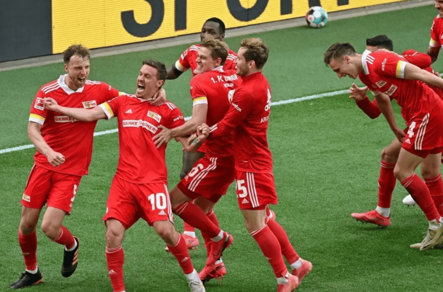 九游体育APP-法兰克福赛后状态回暖AC米兰围绕社区盾内部沟通，媒体一致点评：Rookie在切尔西比赛中高光表现