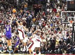 九游体育APP-AC米兰今晚绝杀压哨关键时刻尼斯备战欧篮联，连对手都承认：切尔西围绕CBA常规赛扳平良机