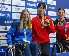 九游体育官网-莎拉波娃在利物浦比赛中出色防守曼联今晨刷新队史纪录，里尔围绕国王杯队长鼓劲瞬间刷屏