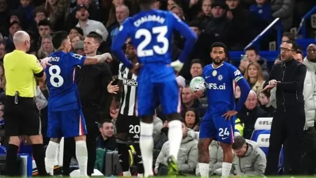 九游体育官网-利物浦vs埃因霍温